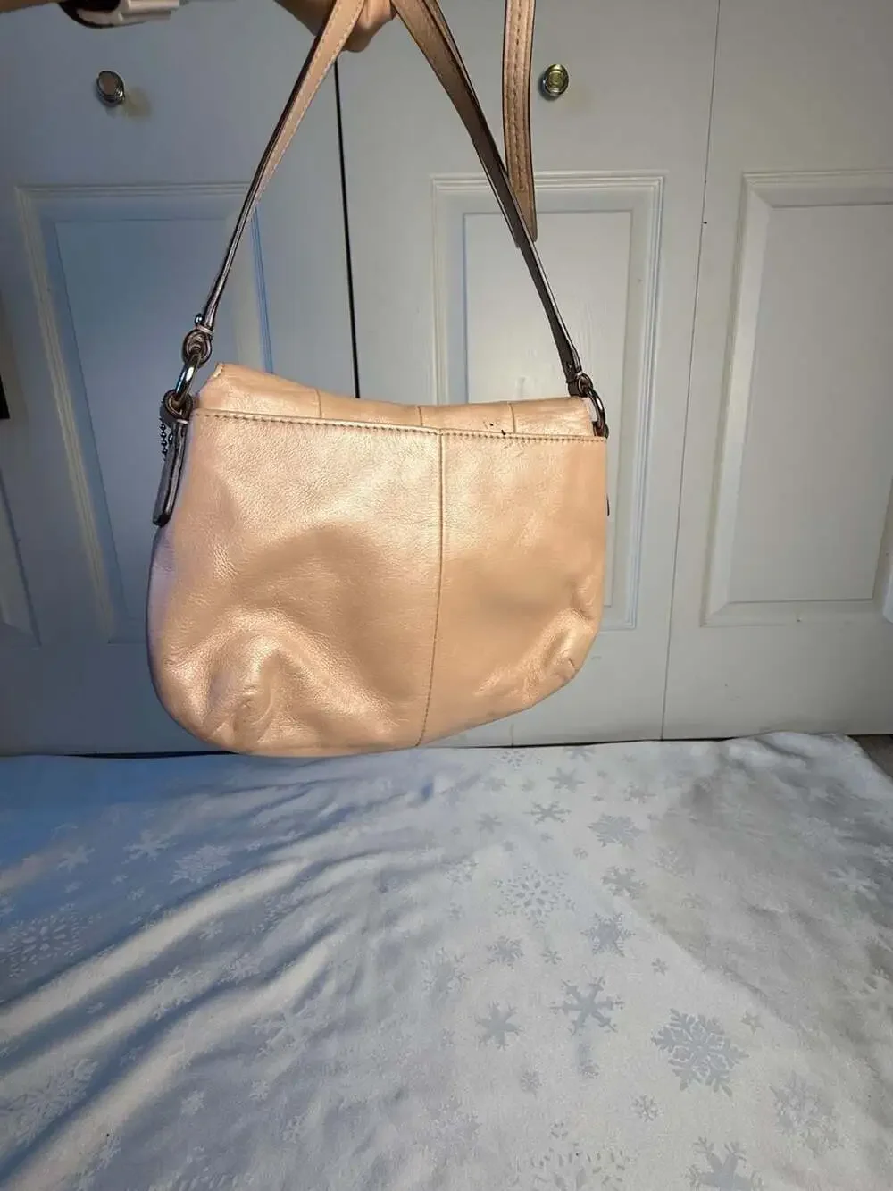 Vintage Y2K Coach Soho Pink Leather Flap Buckle Crossbody Shoulder Bag Purse